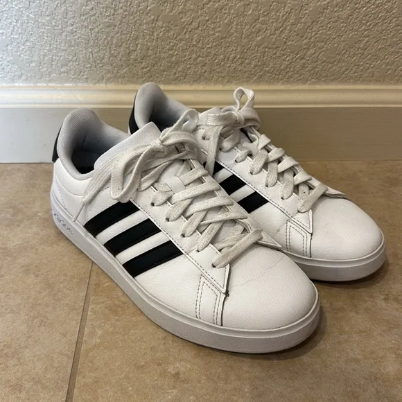 Adidas Cloudfoam Sneakers - Picture 2 of 8